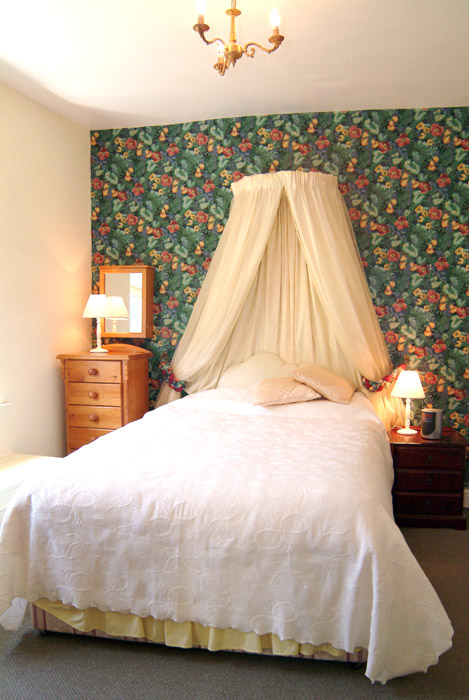 Room 5- double bedrrom and ensuite